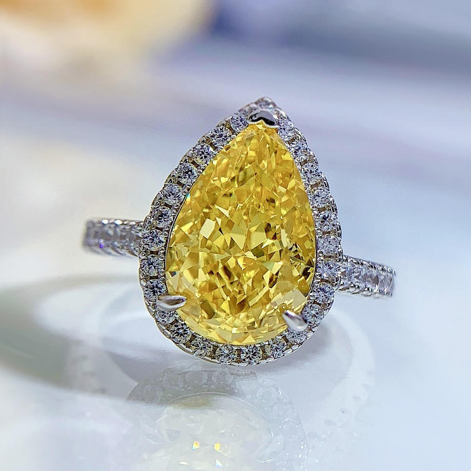 Anillo de oro blanco de 14 quilates con moissanita de 3,5 ct: un brillo que encanta
