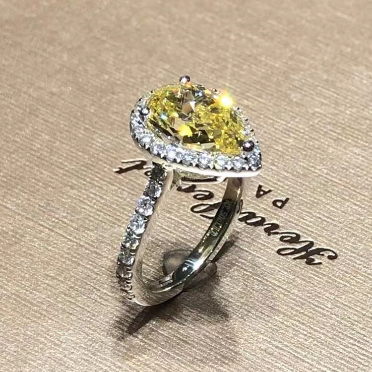 Anillo de oro blanco de 14 quilates con moissanita de 3,5 ct: un brillo que encanta