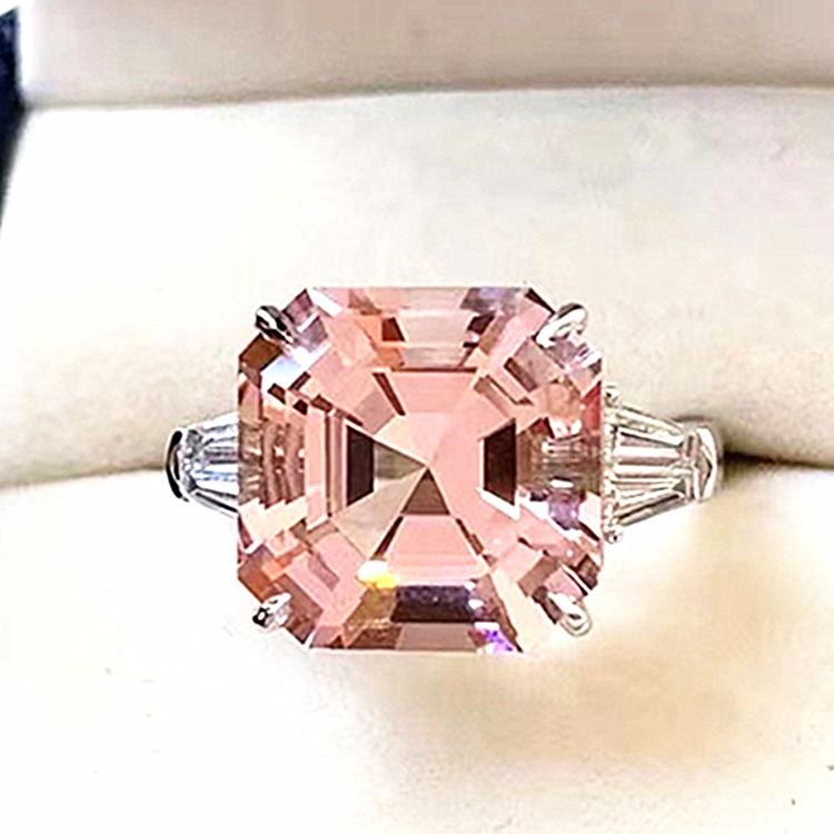 Ring aus echtem Morganit in 18 Karat Weißgold – Eine romantische Hommage an die Liebe