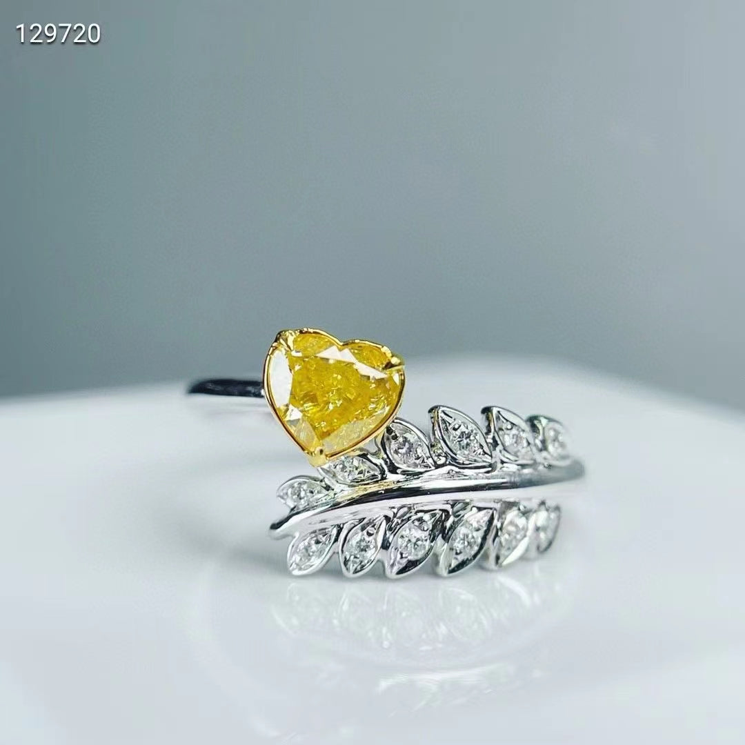 Oro del corazón: el anillo de diamantes amarillos en forma de corazón de 0,56 ct