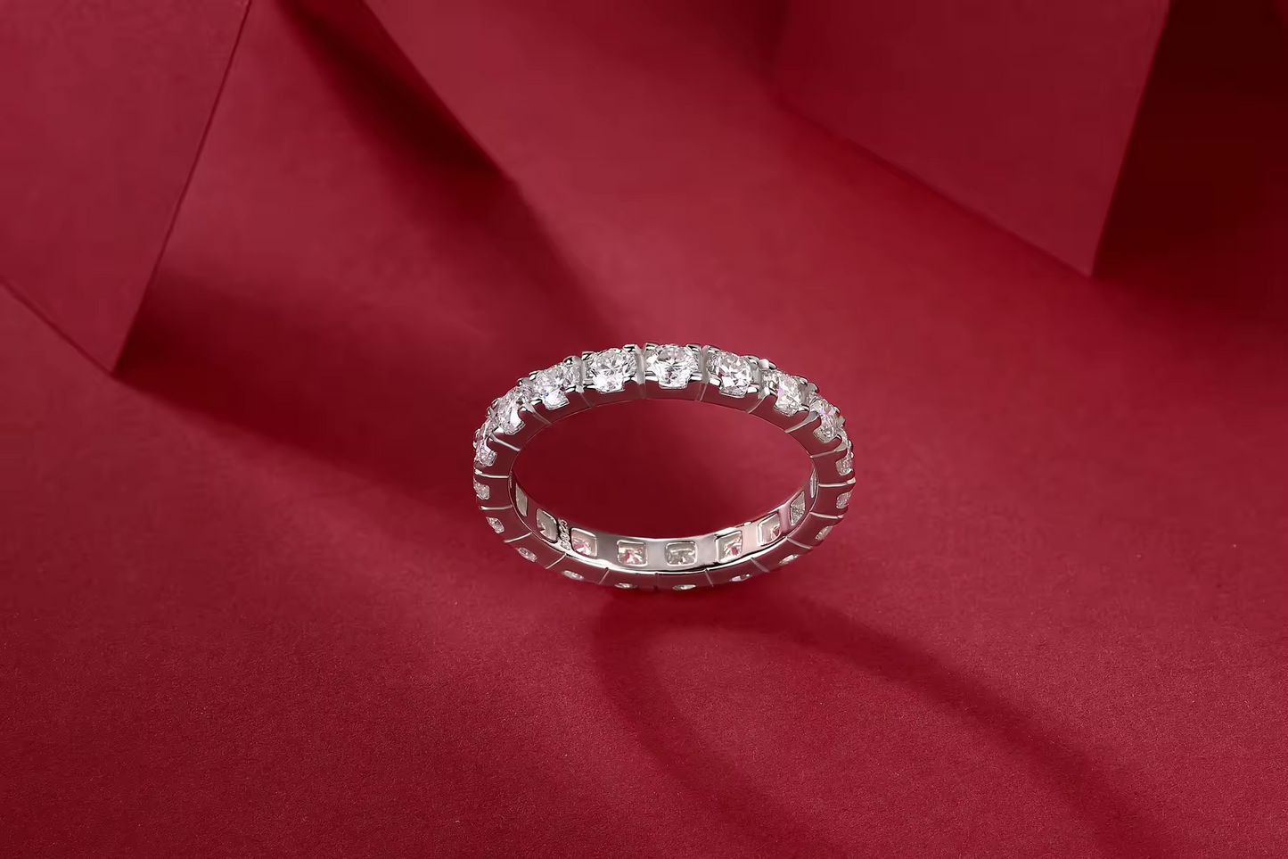 Stilvoll Funkeln: 925 Sterling Silber 1.9CT VVS1 D Moissanite Ring