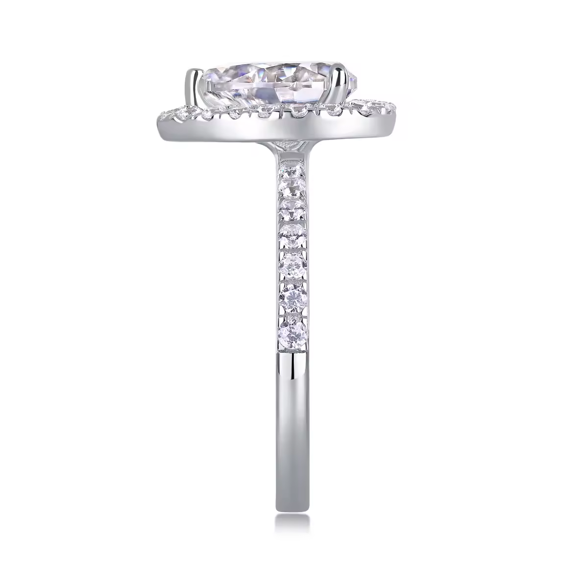 Brillo radiante: anillo de moissanita con talla de pera de 1,5 quilates