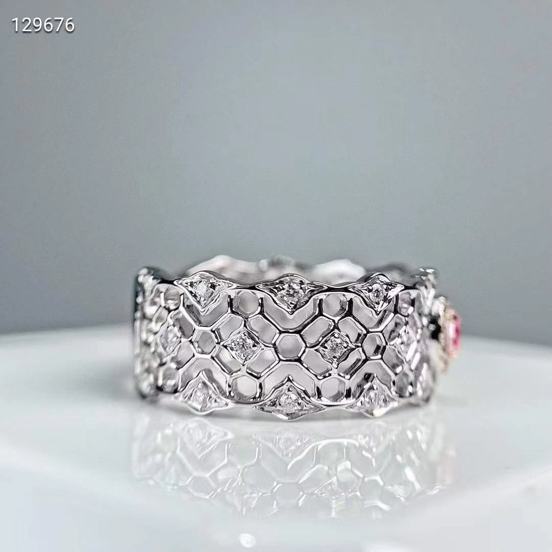 Pink Diamond Elegance – 18K Gold Buqila Ring mit Naturpinkdiamanten