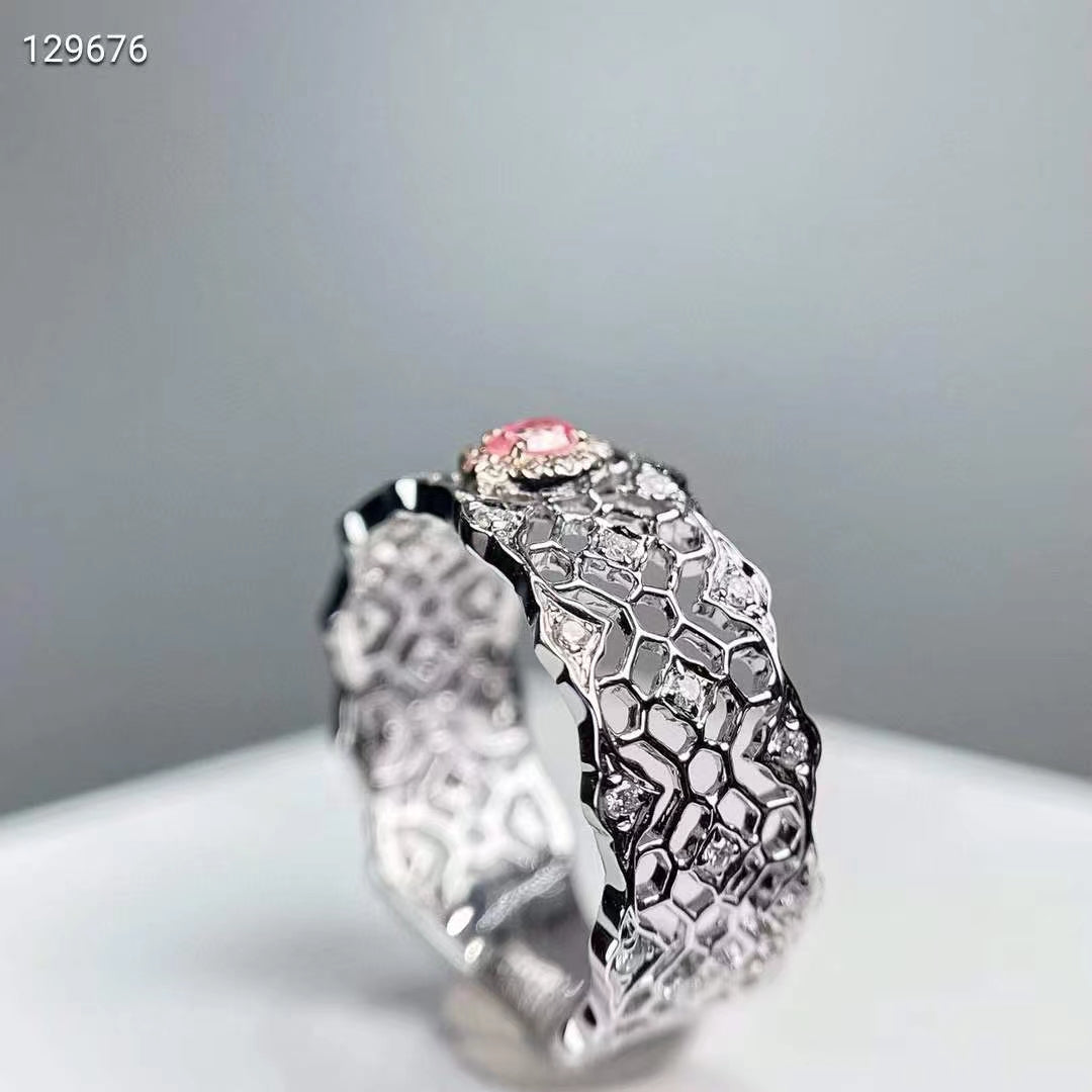 Pink Diamond Elegance – 18K Gold Buqila Ring mit Naturpinkdiamanten