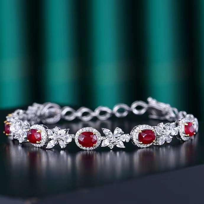 Ruby Dream - Pulsera de oro de 18 quilates con rubí rojo paloma sin tratar de 3,75 quilates
