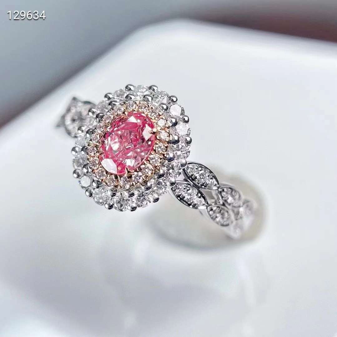 Seducción delicada - Anillo de oro de 18k con diamante rosa natural de 0,31ct