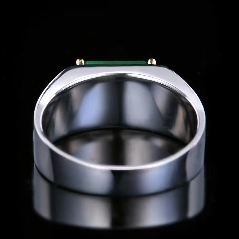 Ewige Pracht: Der 18K Gold 2.12ct Natürlicher Smaragd-Ring
