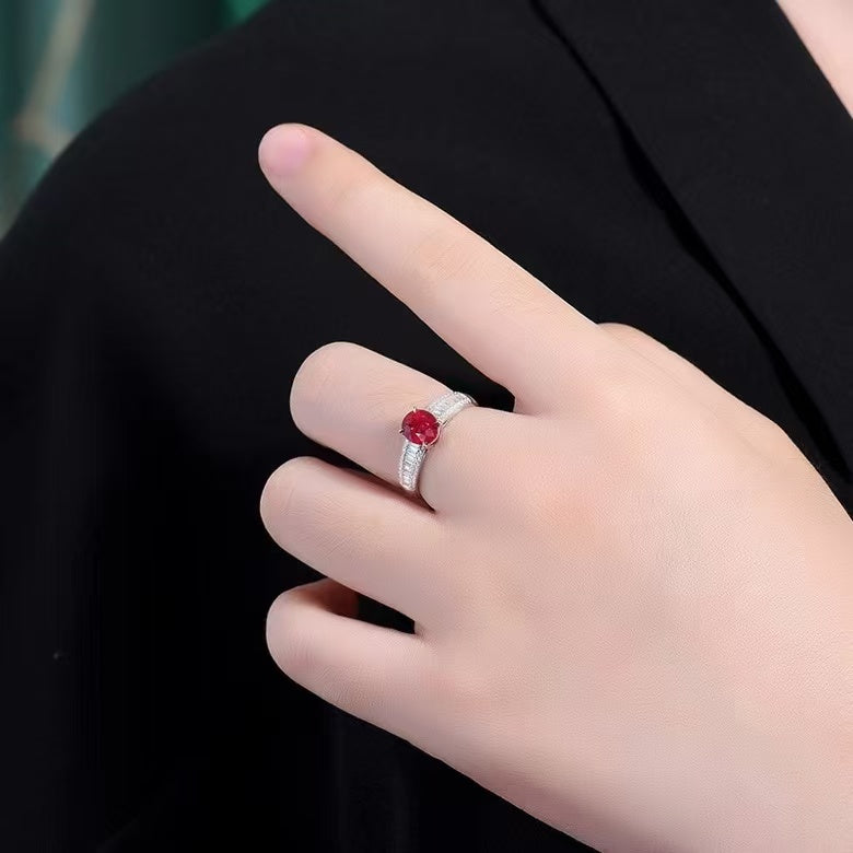 Feuer der Leidenschaft – 18K Gold Ring mit 1.5ct Unbehandeltem Rubin