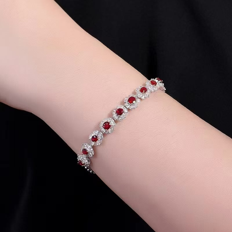 Rubin des Paradieses Armband – Ein Meisterwerk der Eleganz