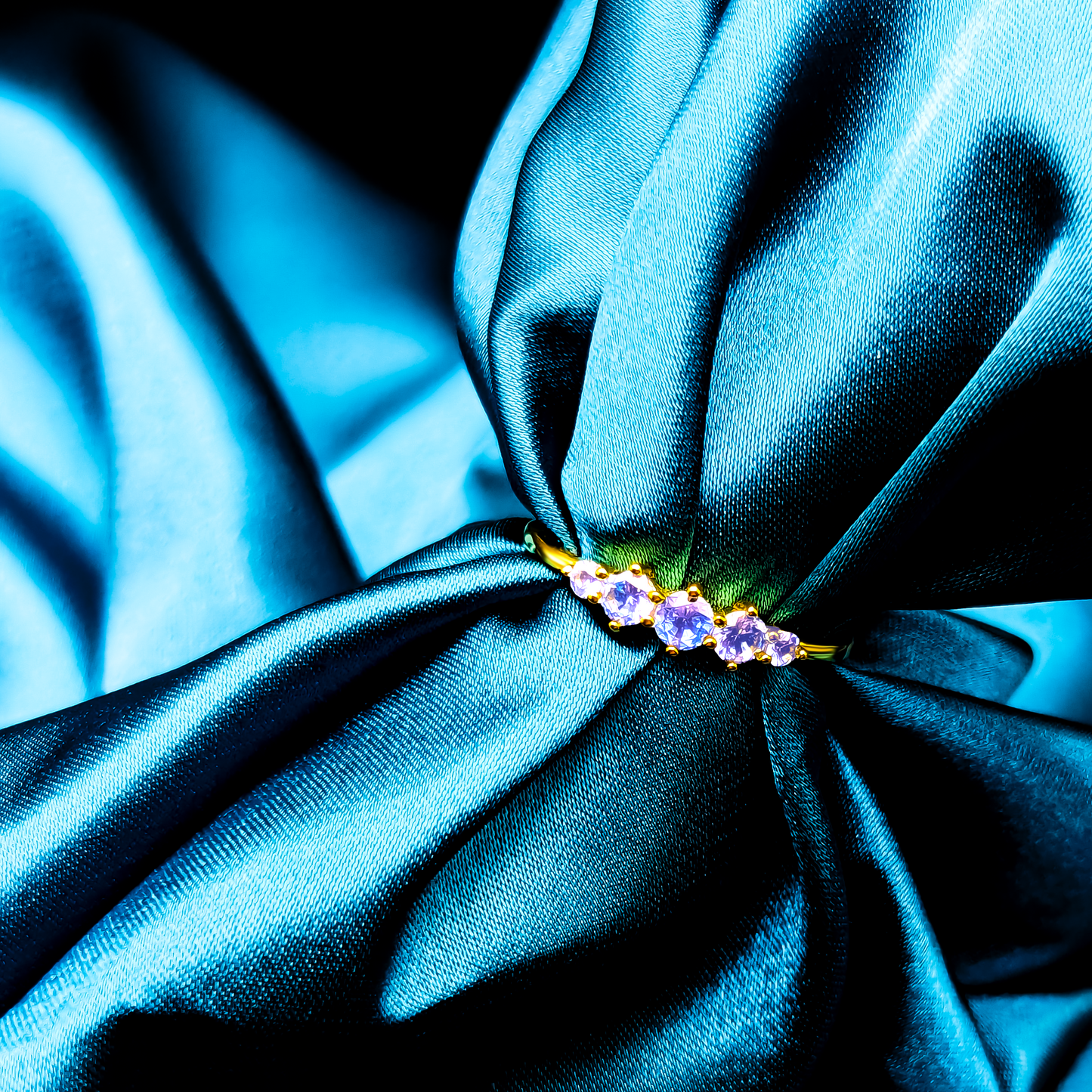 Opulent Ocean – Sterling Silver Vermeil Ring with London Blue Zirconia