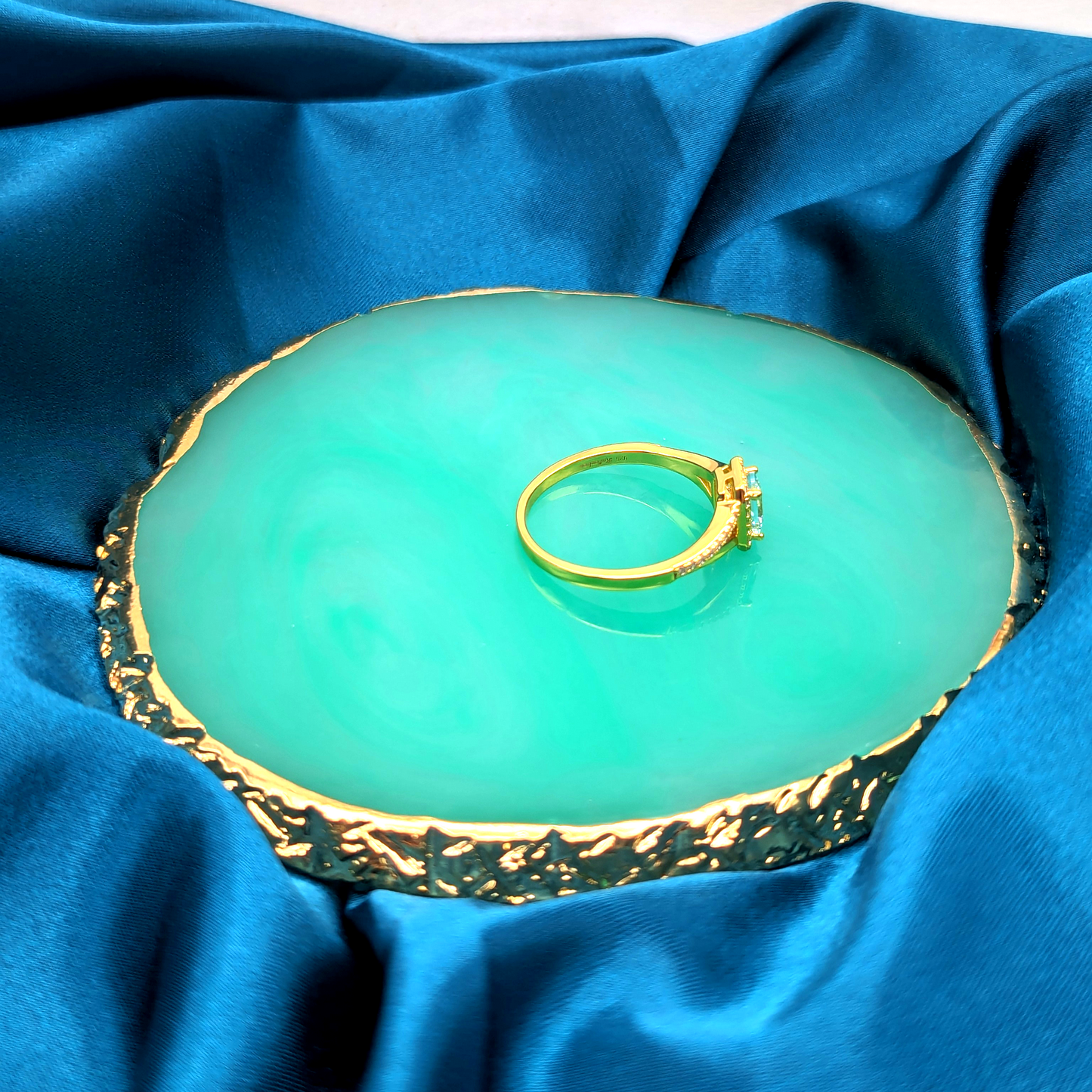 Cielo Dorado – Ring aus Sterling Silber mit 18K Gold Vermeil und hellblauem Stein