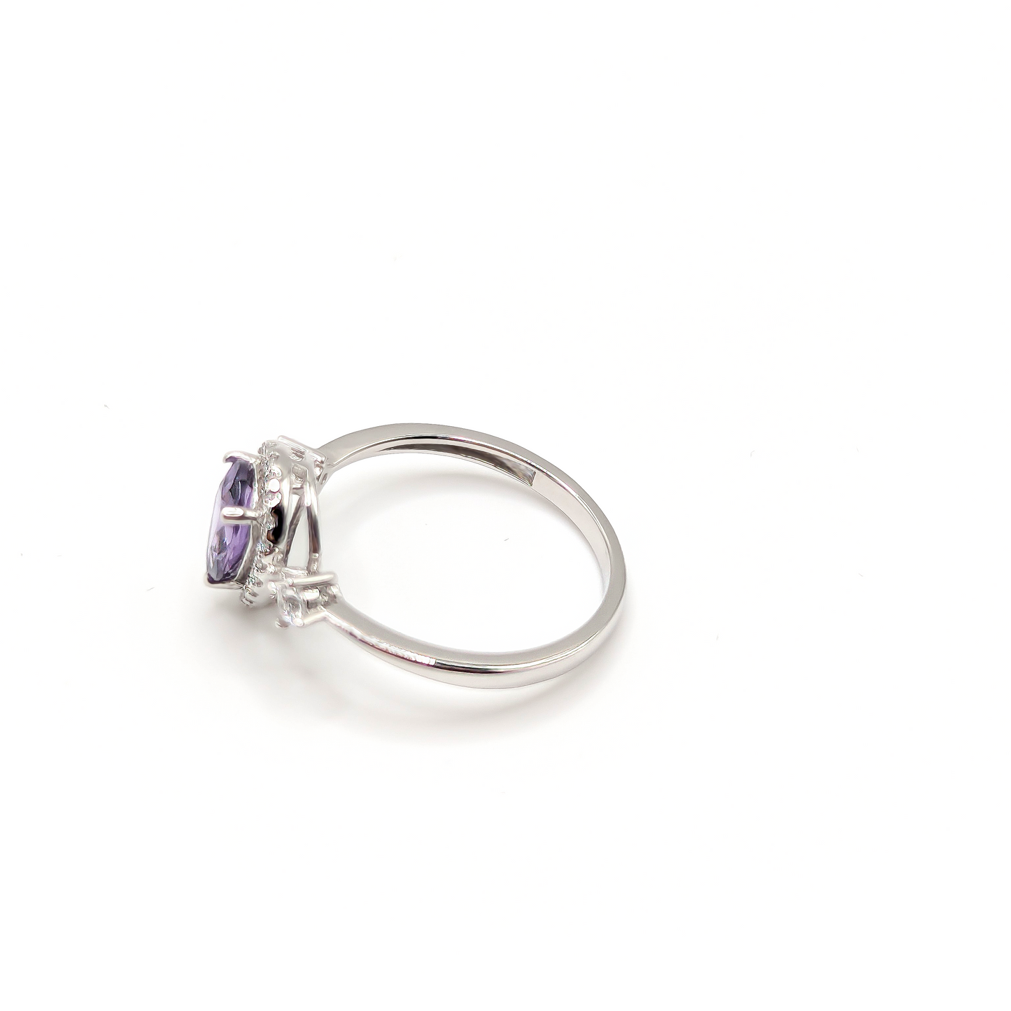 Violet Drop – Elegante anillo en plata de primera ley
