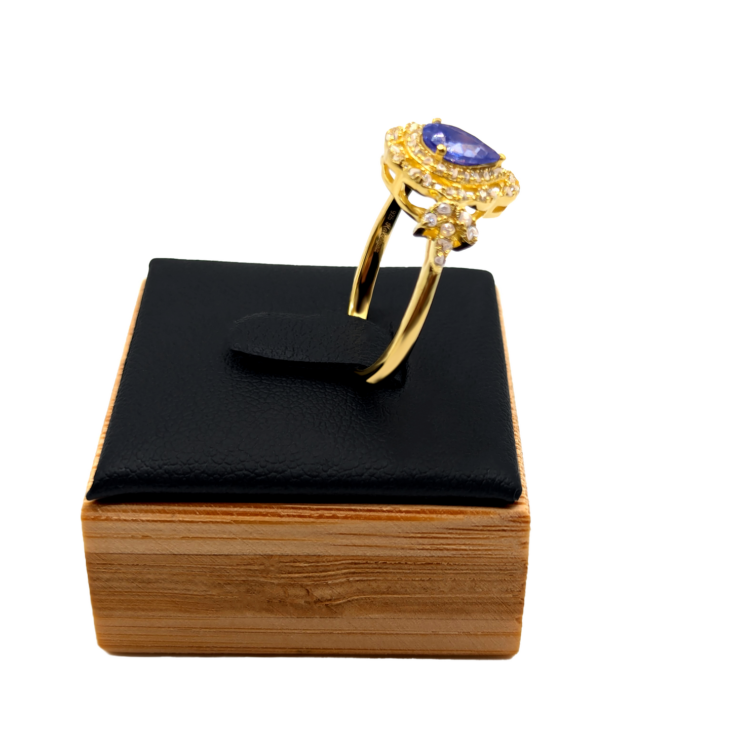 Himmelstropfen – Goldener Tropfen Ring der Eleganz