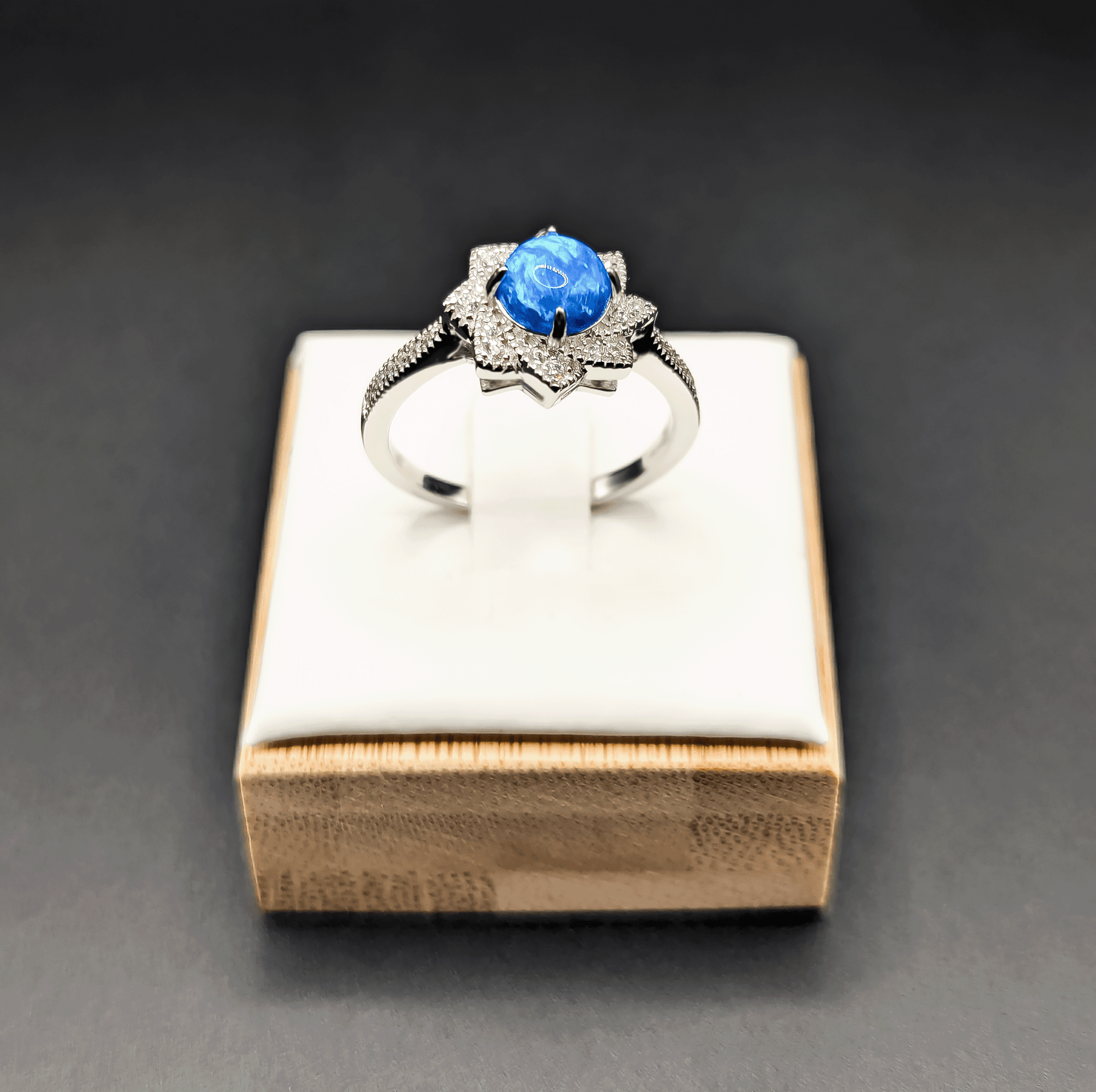 Anillo flor estrellada