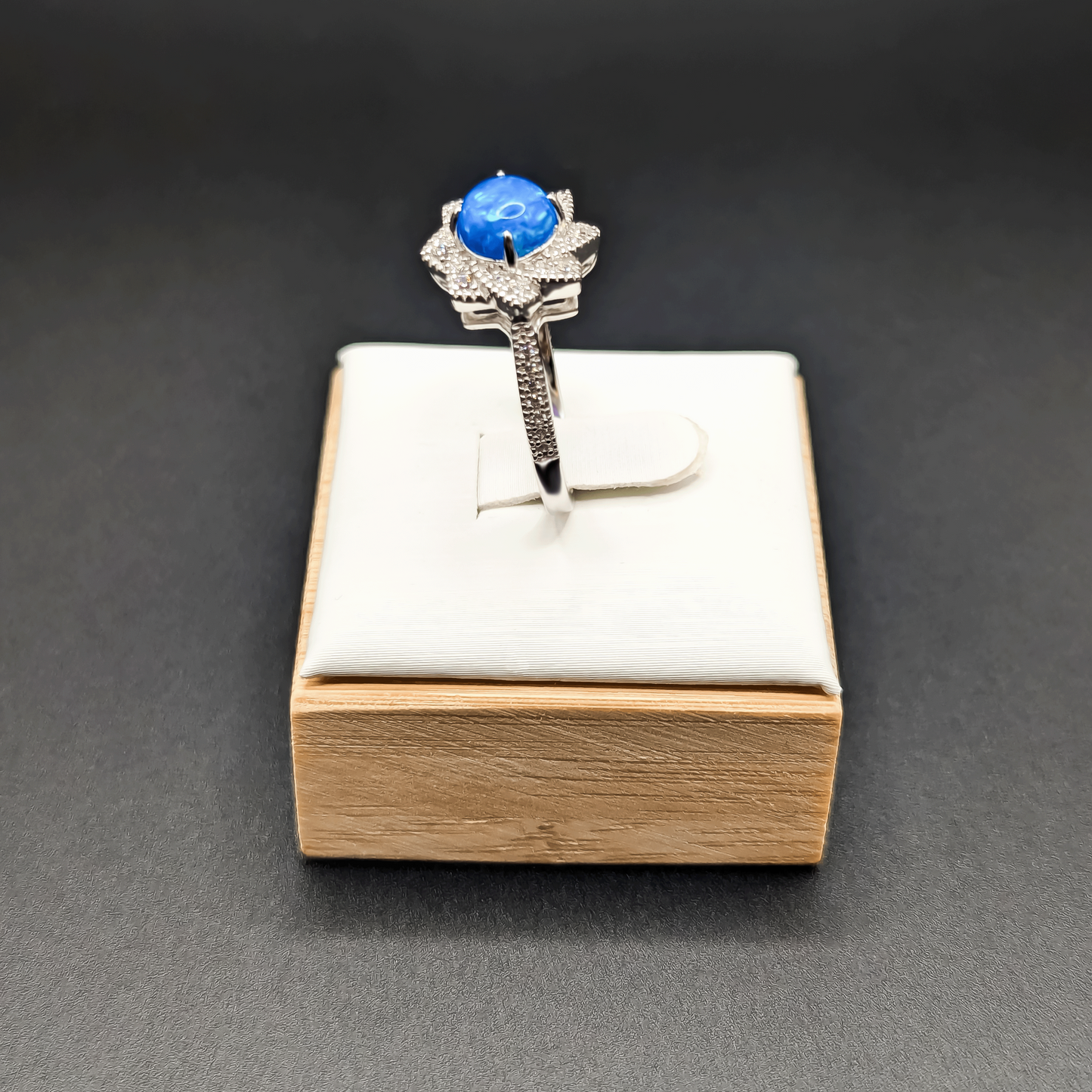 Anillo flor estrellada