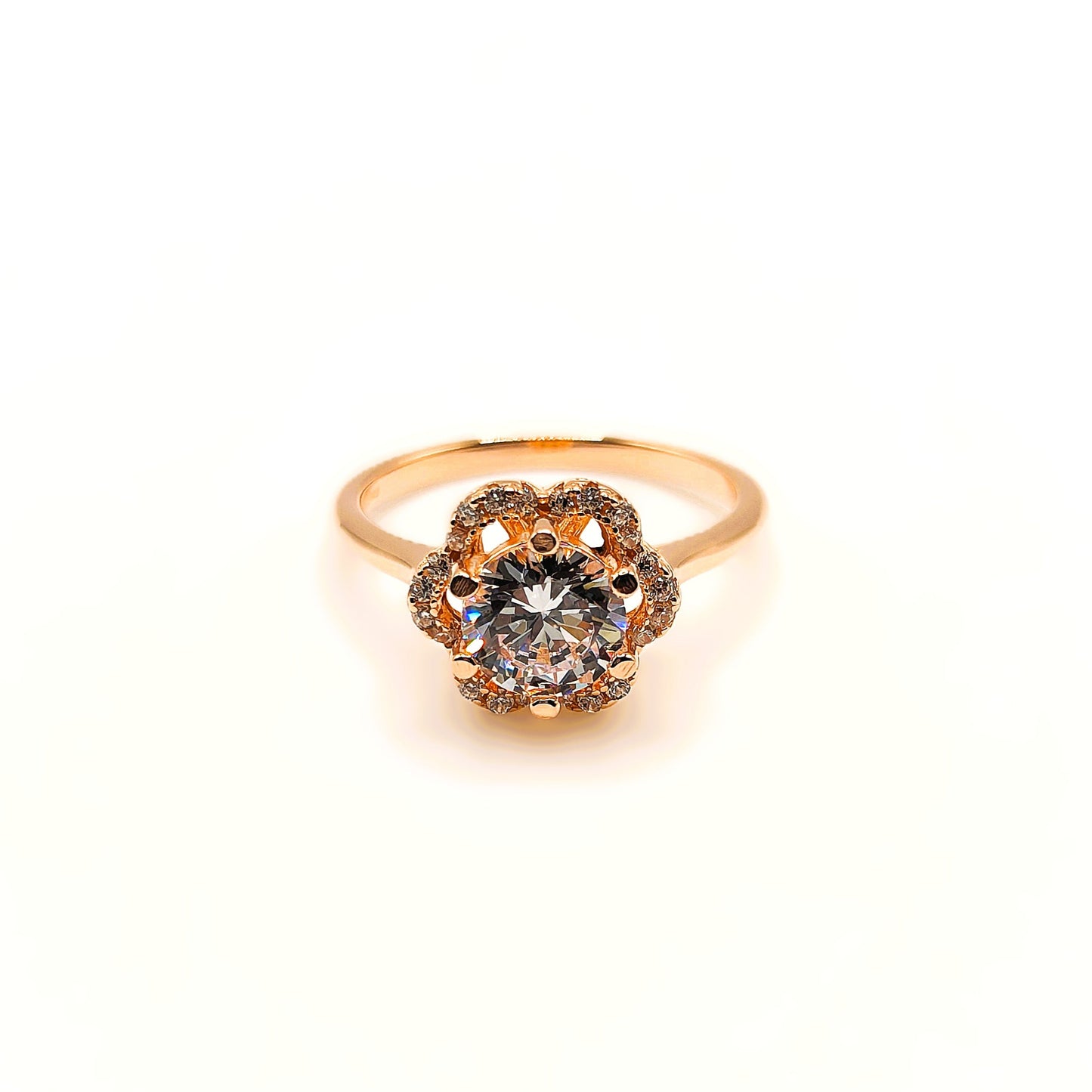 Crystal Charm – Funkelnder Ring der Eleganz