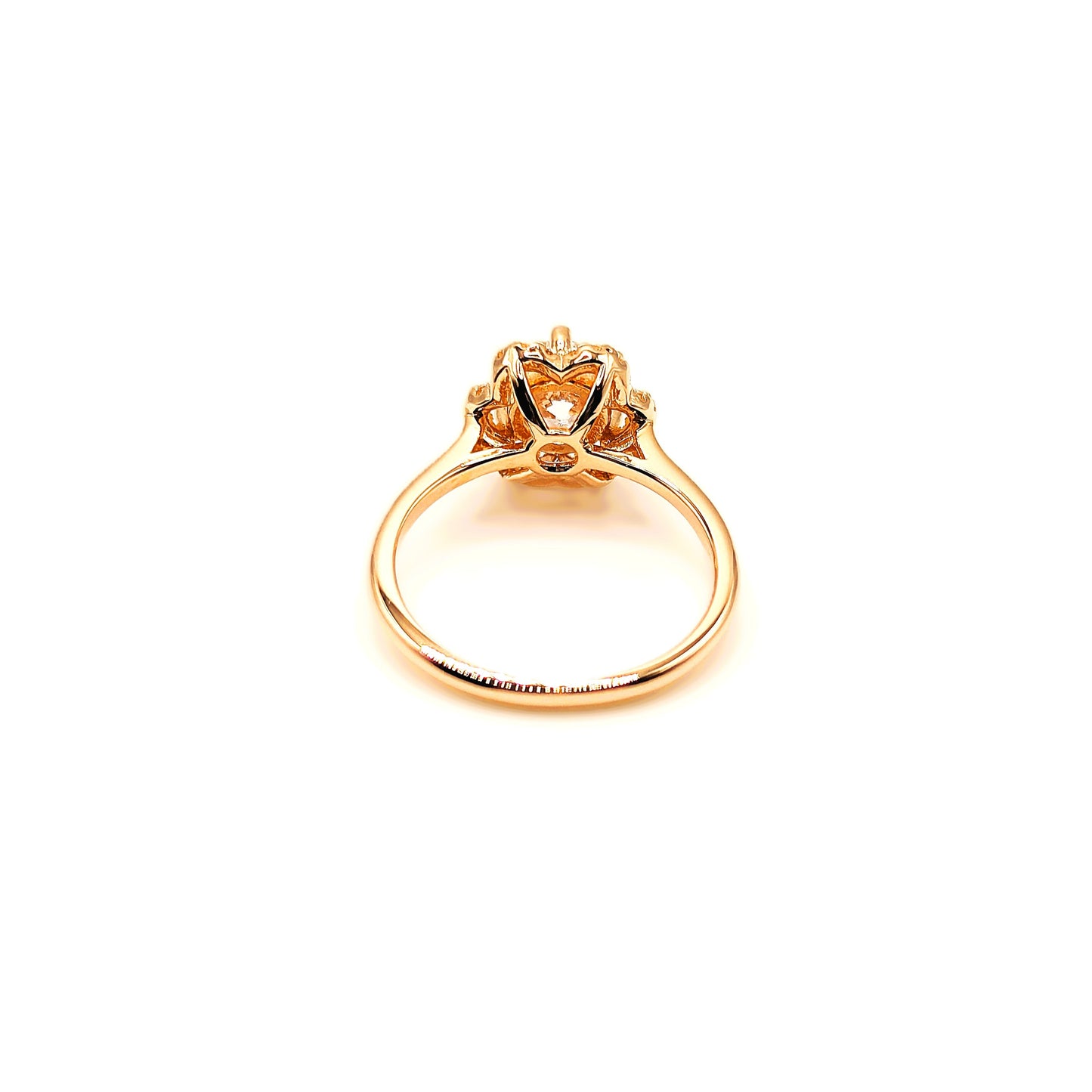 Crystal Charm – Funkelnder Ring der Eleganz