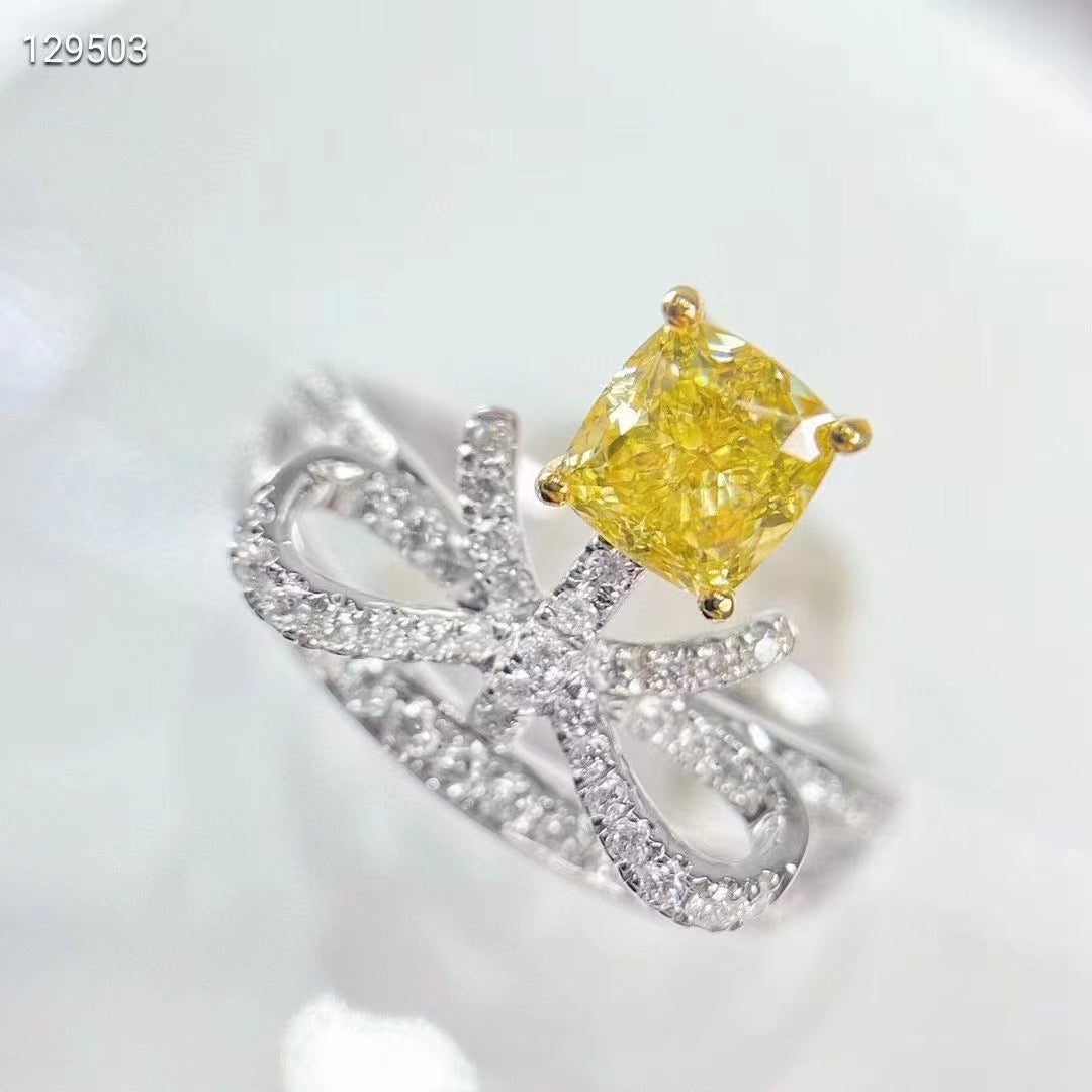 Exclusive GIA 18k Gold 0.73ct Classic Yellow Diamond Ring