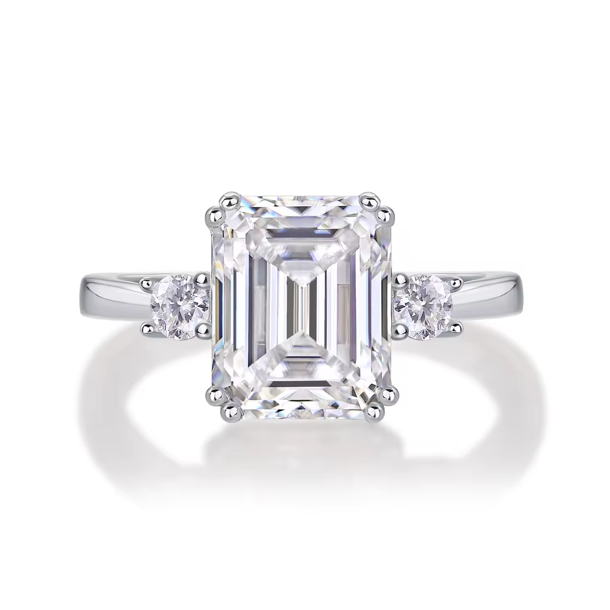 Pure Glamour: 925 Sterling Silver 4CT Emerald Cut VVS1 D Moissanite Ring