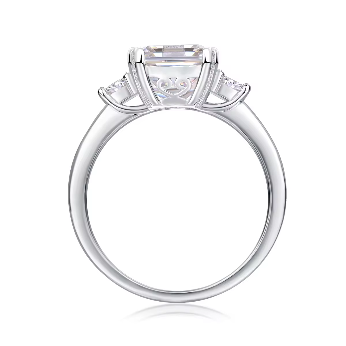 Pure Glamour: 925 Sterling Silver 4CT Emerald Cut VVS1 D Moissanite Ring