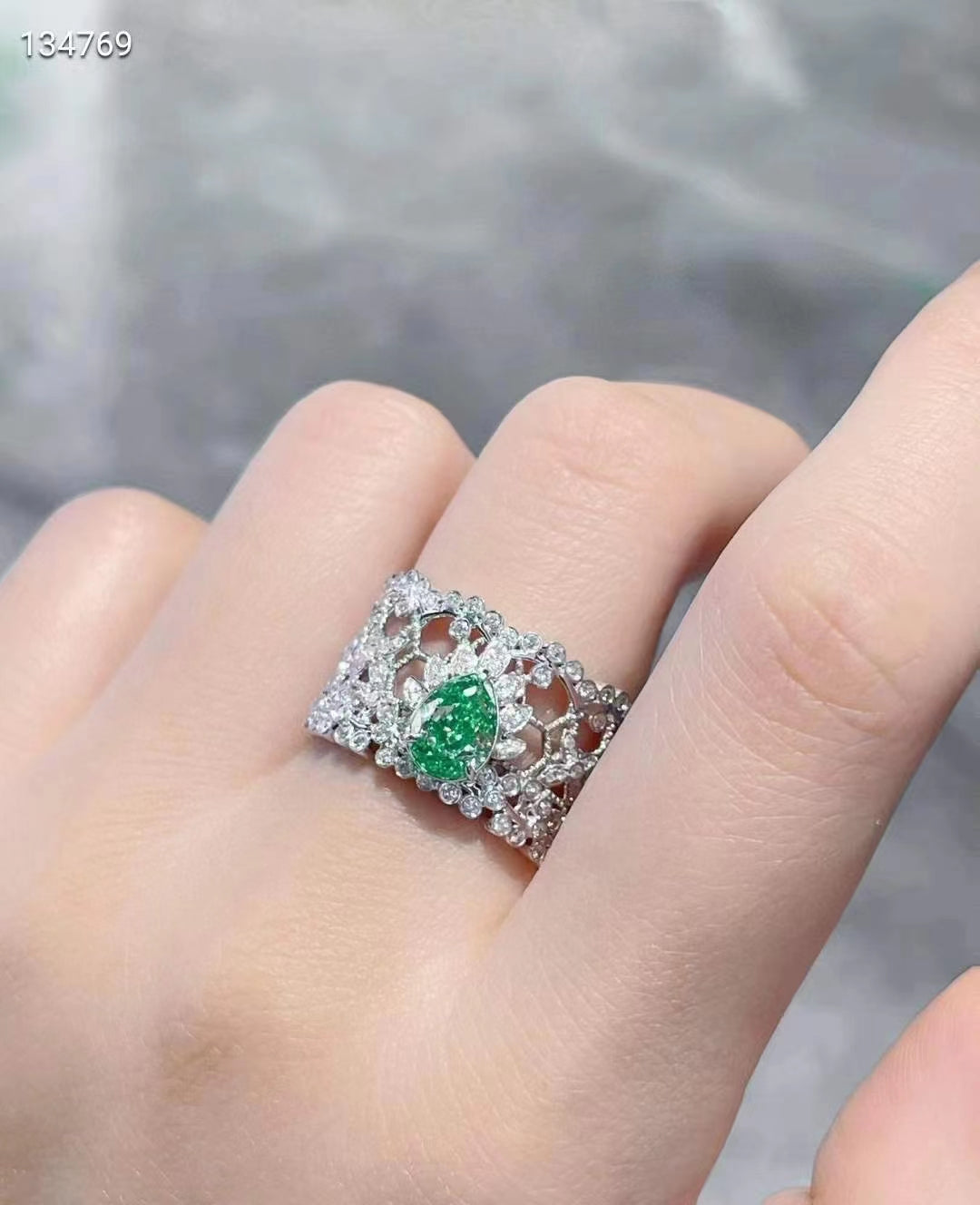 Mystical Seduction - 1.005CT Green Diamond Ring