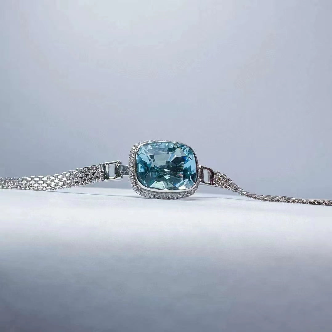 The timeless jewel: Santa Maria aquamarine bracelet in 18K gold