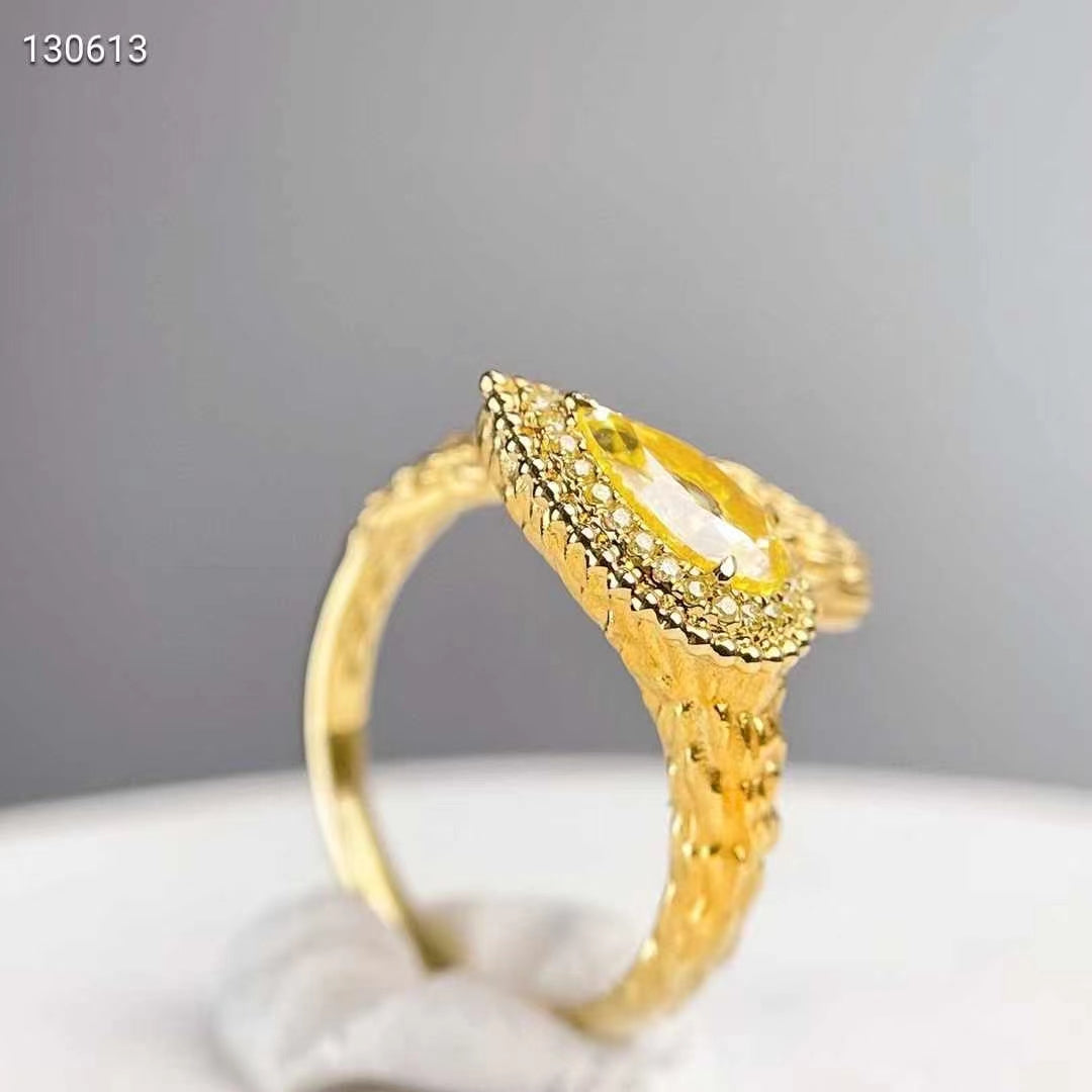 Elegance of Nature - 18K Gold Snake Ring with Yellow Diamond