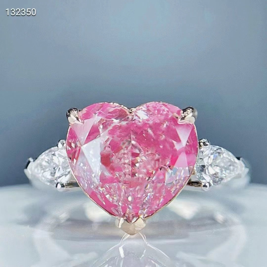 Seductive affair of the heart: 18k gold ring with 5.01ct natural pink diamond