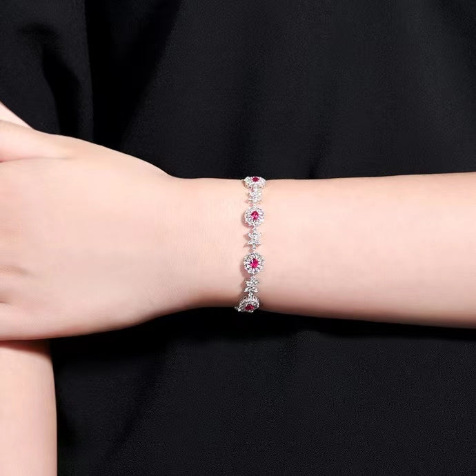 Ruby elegance: the bracelet for the connoisseur