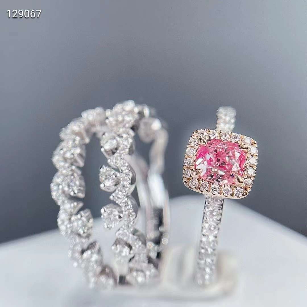 Rose Blossom of the Evening - GIA certified 18k gold ring with 0.51ct natural pink diamond