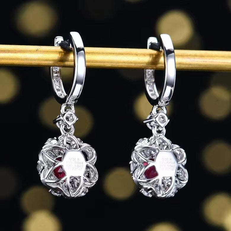 Fire of Passion – 18k gold earrings with 0.66ct natural ruby ​​in pigeon blood red