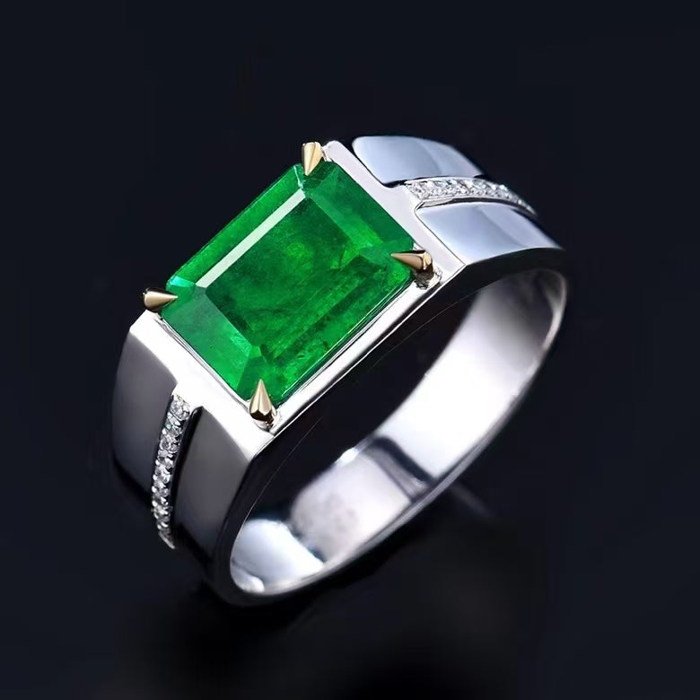 Eternal Splendor: The 18K Gold 2.12ct Natural Emerald Ring