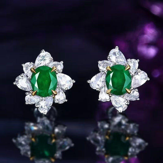 Emerald Rays: 18K Gold Earrings with 1.23 ct Natural Emerald