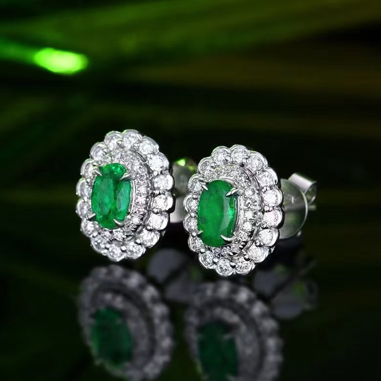 Enchantment in Emerald: 18K Gold Earrings with Natural Emerald