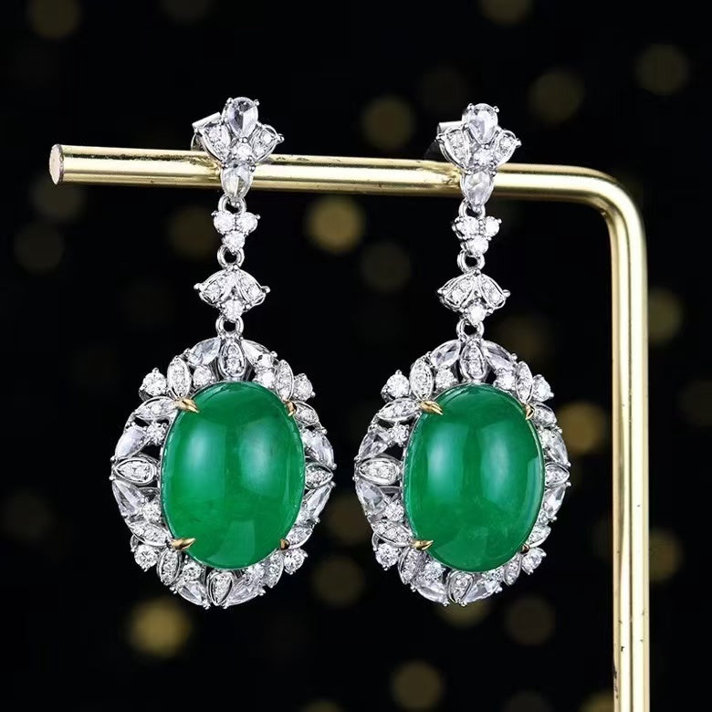 Eternal luxury: 18K gold earrings with 22.98ct natural emerald