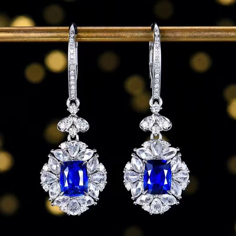 Royal splendor: 18K gold earrings with 2.15ct Sri Lanka sapphire