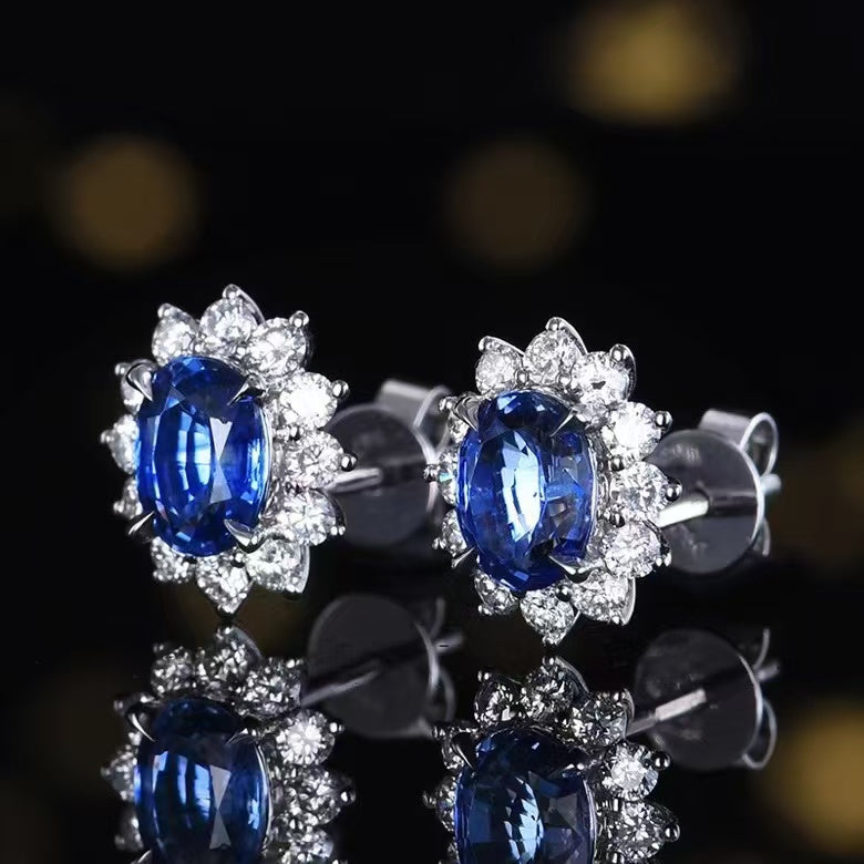 Exquisite luxury: 18K gold stud earrings with 1.42ct Sri Lanka sapphire