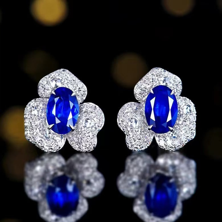 Sapphire Flame – 18K Gold Stud Earrings with Royal Blue Sapphire