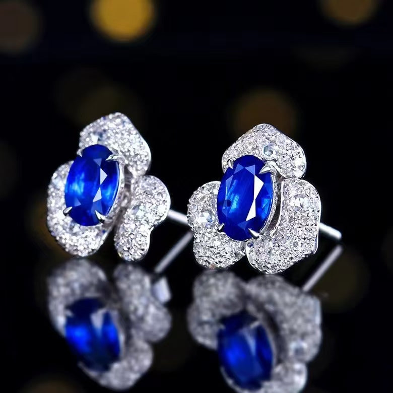 Sapphire Flame – 18K Gold Stud Earrings with Royal Blue Sapphire