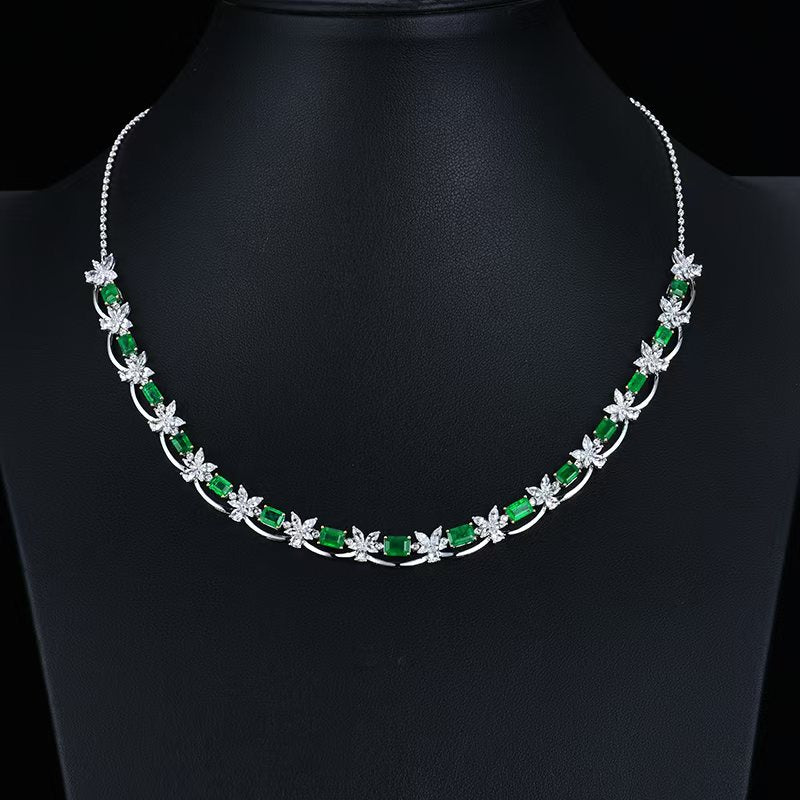 Emeraude Éclat – 18K gold necklace with natural emerald