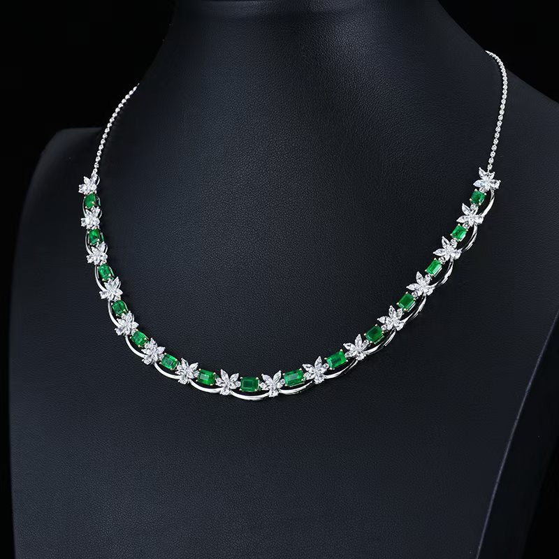 Emeraude Éclat – 18K gold necklace with natural emerald