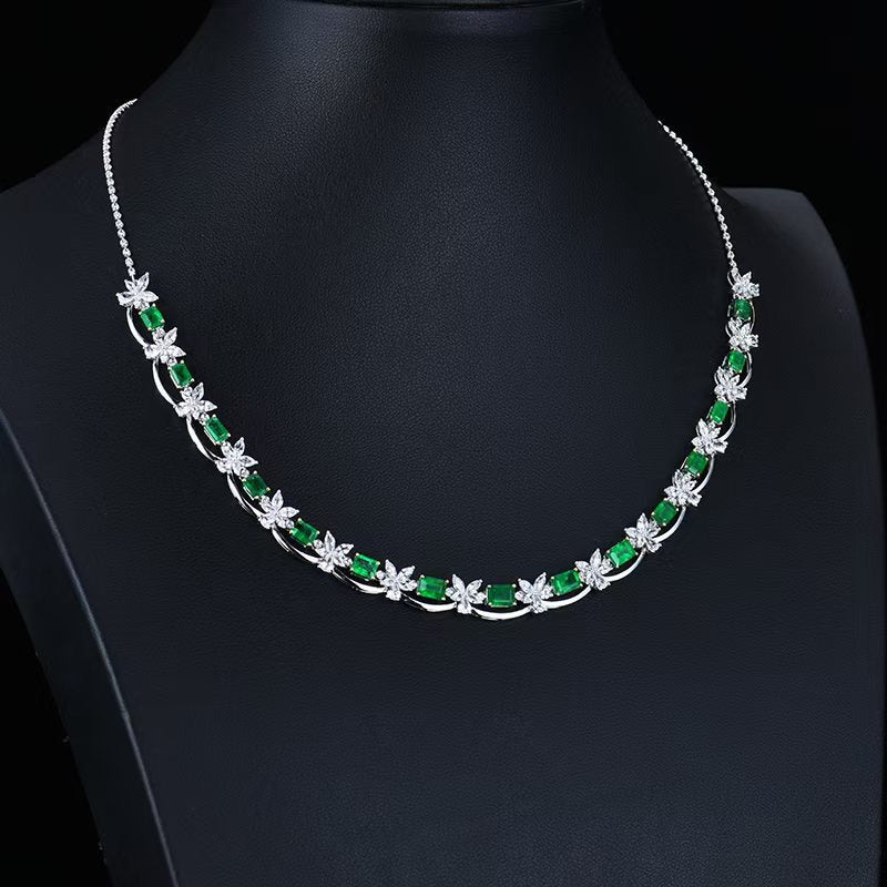 Emeraude Éclat – 18K gold necklace with natural emerald