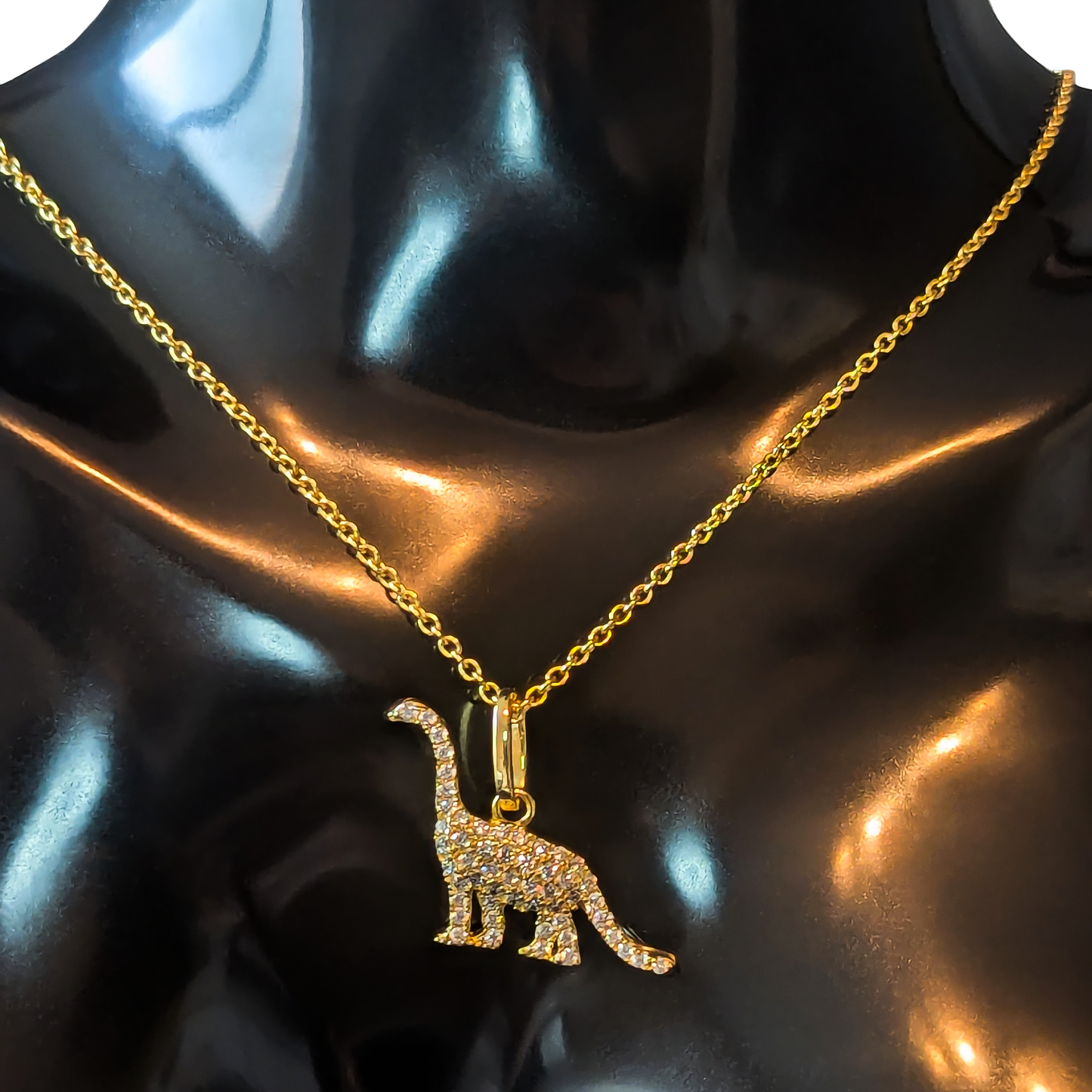 Sparkling Brachiosaurus: Dinosaur necklace in 925 Sterling silver