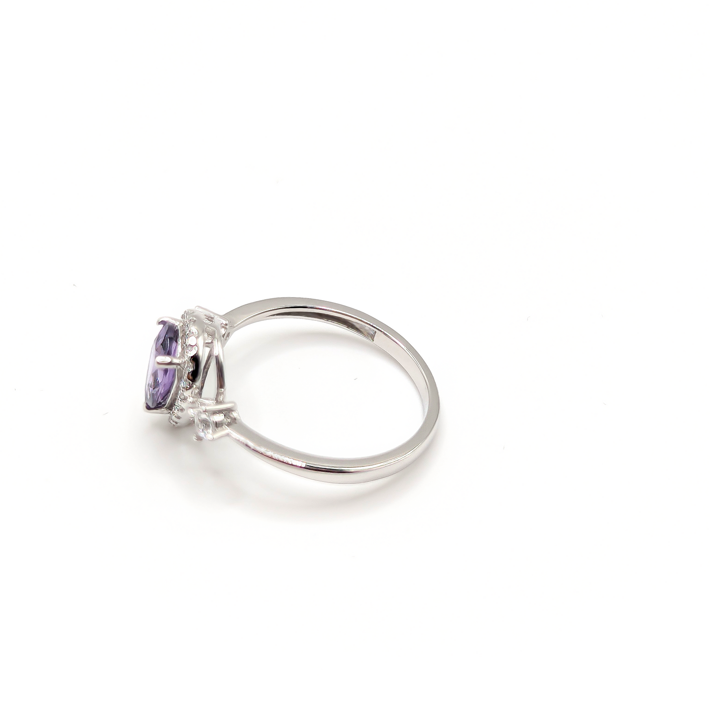 Violet Drop – Elegant Ring in Sterling Silver