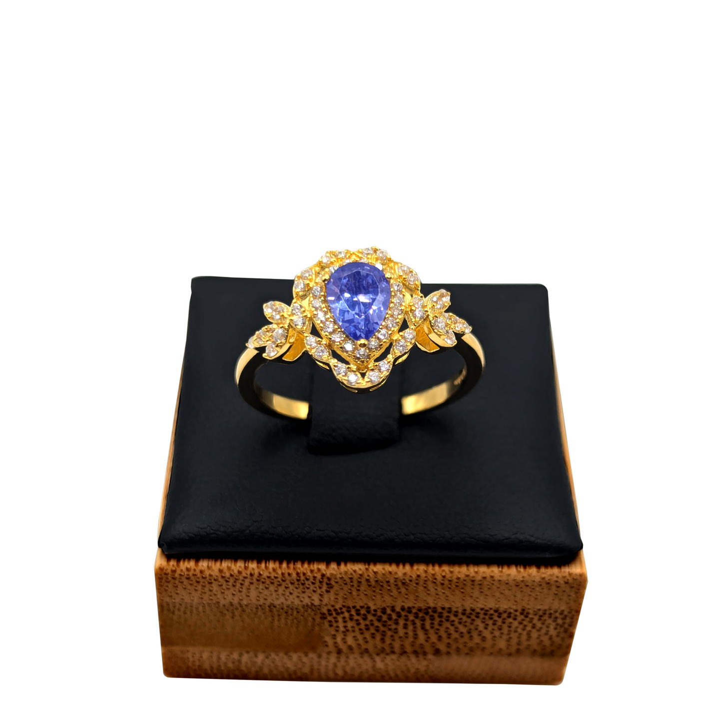 Sky Drop – Golden Drop Ring of Elegance