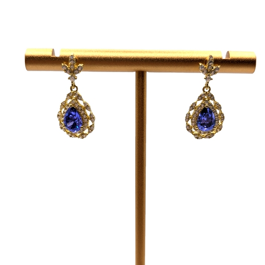 Sky Drop Earrings – Elegant Golden Rays of Light