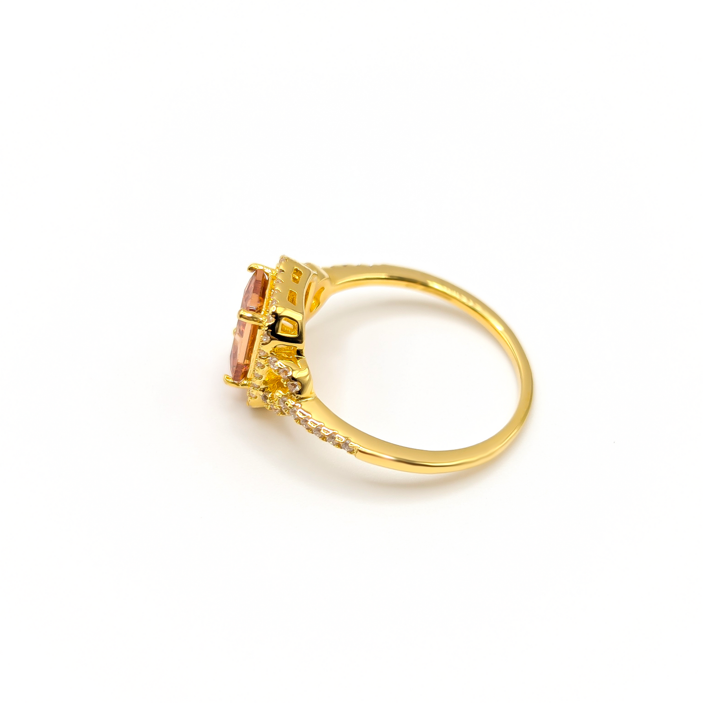 Sunshine Ring – Exquisite elegance from the Golden Sunbeam collection