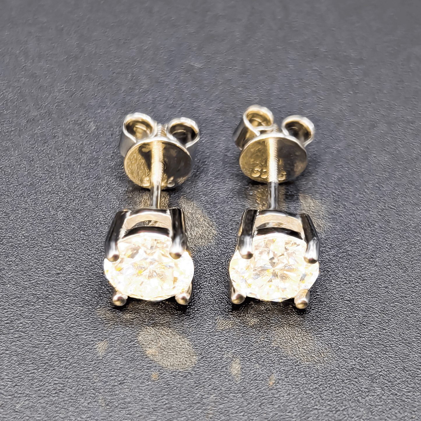 Ray Screw: Moissanite Earrings in Silver and Gold